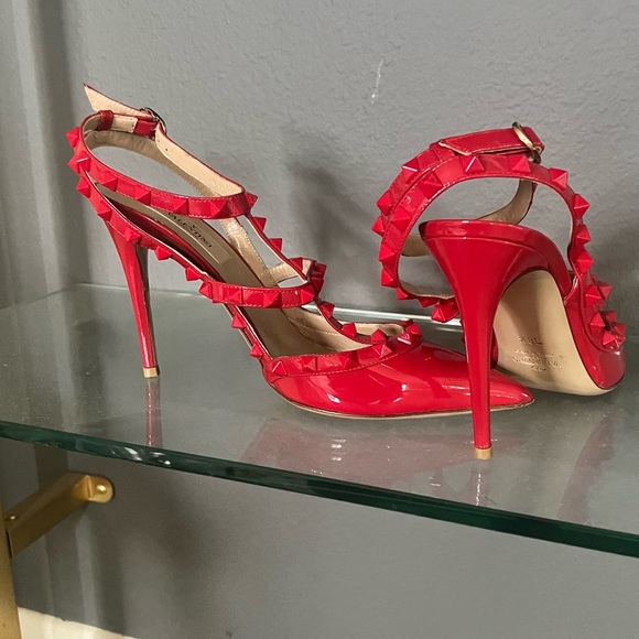 VALENTINO Red Rockstud Pumps Size 38.5/US 8 - Picture 4 of 6